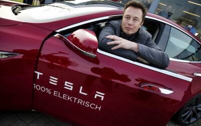 СМИ: Маск продал свои акции Tesla впервые с 2016 года