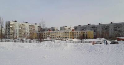 В Новосибирске возле школы в Родниках похитили подростка