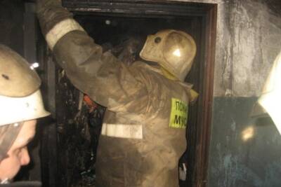 В Ивановской области сгорел дом с хозпостройками и баней