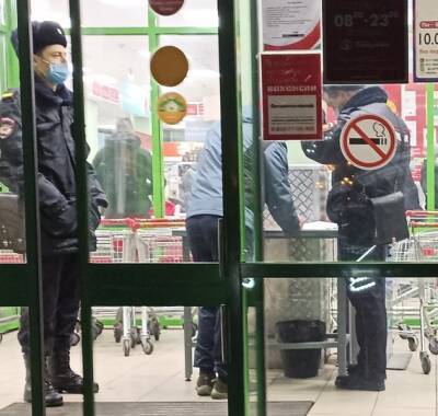 В Башкирии продавцы вызвали полицию из-за отказа покупателя надеть маску