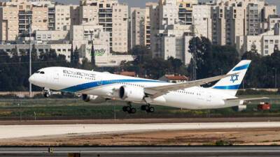 Скандал на рейсе "Эль-Аль": самолет развернули из-за пассажира без маски