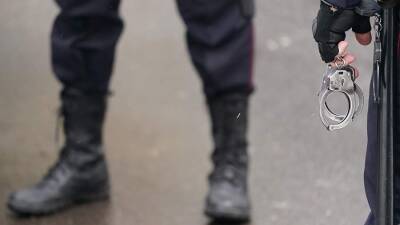 В Красноярске группа дебоширов напала на полицейских