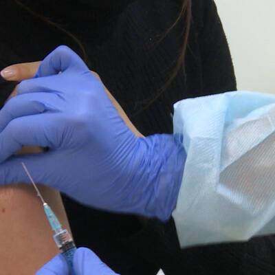 Гинцбург: Обязательная вакцинация от коронавируса не предполагает принуждения