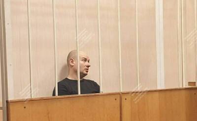 Суд арестовал подозреваемого в смертельном наезде на подполковника СОБРа в Петербурге