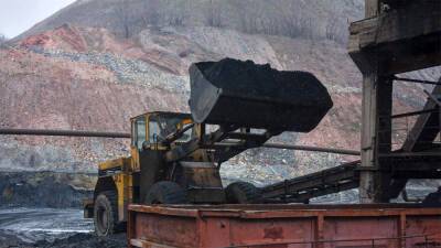 Киев попросил уголь и электроэнергию у донбасских Республик