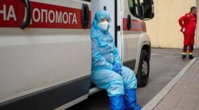Украина третий день подряд обновила антирекорд по коронавирусу