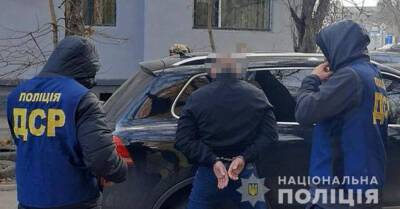 В Полтаве банда «смотрящего» похитила мужчину: требовали деньги и отобрали авто