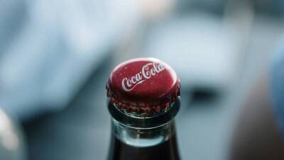 Coca-Cola пытается запретить новый бренд производителя «Напитков из Черноголовки»
