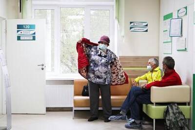 В российском регионе ввели обязательную вакцинацию пожилых