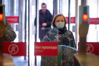 Кремль ответил на вопрос о введении новых ограничений из-за коронавируса