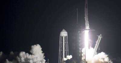 SpaceX запустила на МКС космический корабль с четырьмя астронавтами (ФОТО, ВИДЕО)