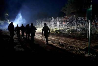 Мигрант ударил польского военного на границе с Белоруссией