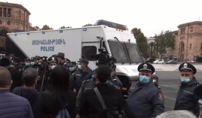 Полиция задержала более 20 участников акции протеста в Ереване