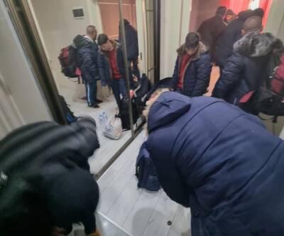 Гродненец сдал квартиру белорусам, но обнаружил там восемь беженцев