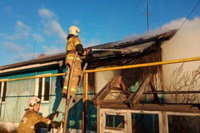 Женщина пострадала при пожаре в частном доме в Чувашии