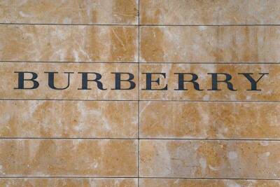 Burberry подешевела на 10% из-за локдаунов и падения продаж