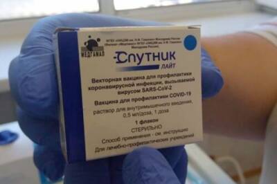 РФ выступила за признание сертификатов о прививке без привязки к препарату