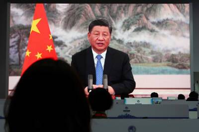 Си Цзиньпин приказал приравнять себя к Мао Цзэдуну