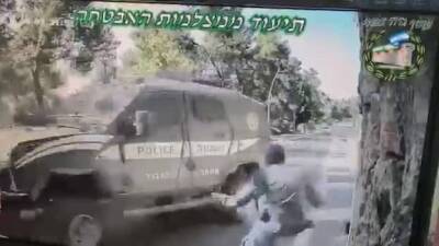 Видео: броневик без водителя разъезжал по улице возле Иерусалима