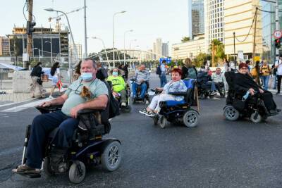 Инвалиды перекрыли развязку в Тель-Авиве: «правительство не выполняет обещаний»