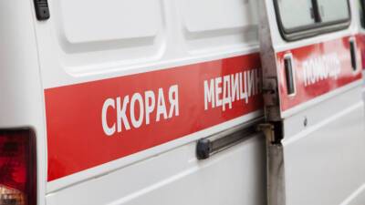 Три человека пострадали при опрокидывании автобуса на трассе в Нижегородской области