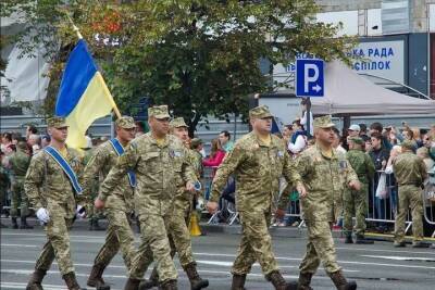 Украинская армия пожаловалась на массовые увольнения военных