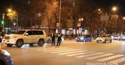 Дети, которых сбил внедорожник в Харькове, получили сотрясение мозга
