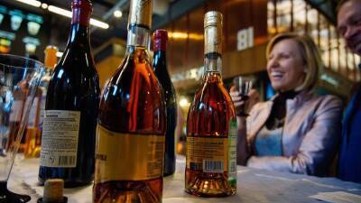 Россияне увеличили траты на алкоголь в период нерабочих дней - vm.ru - Россия
