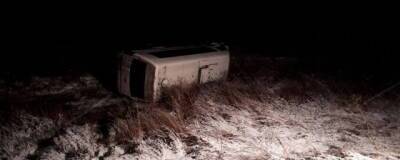 В Красноярском крае в ДТП с микроавтобусом погибли три человека
