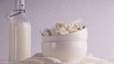 Нутрициолог Журавлева предупредила о вреде молочной продукции для кожи