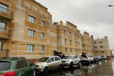 В Ярославле обманутые дольщики получили ключи от квартир, а застройщик уголовное дело