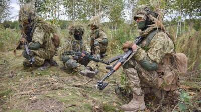 Украинские боевики решили помочь Польше разобраться с мигрантами