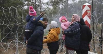 В МИД Польши заявили, что мигранты на границе не являются беженцами