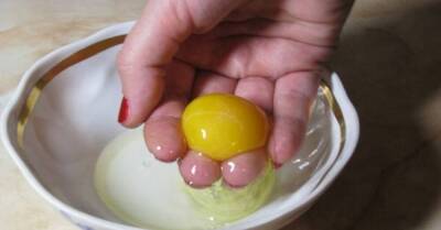 Маринованные яйца могут неделю дожидаться гостей в холодильнике, закуска, что всегда выручает