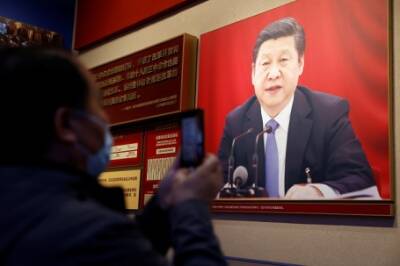 Си Цзиньпин получил титул «кормчего», как Мао Цзэдун