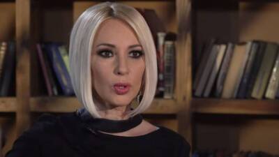 Телеведущая Лера Кудрявцева рассказала, как потеряла передний зуб перед свиданием