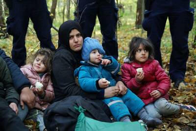Беженки с детьми попытались прорваться в Польшу