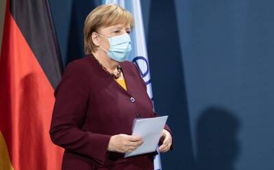 Меркель посетовала на низкие темпы вакцинации