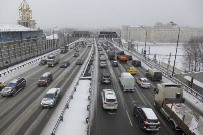 Стала известна высота снежного покрова в Москве