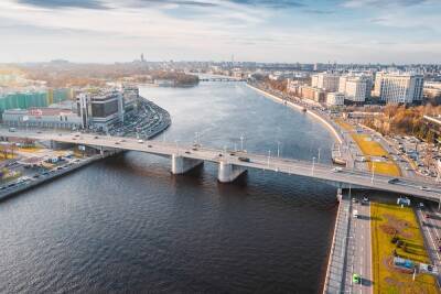 В ночь на 15 ноября в Петербурге перестанут разводить мосты на рукавах Невы