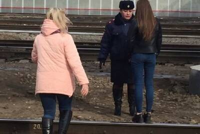 О культуре поведения на железной дороге напомнили жителям Серпухова