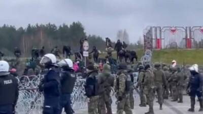 Группа мигрантов, штурмовав границу, прорвалась из Белоруссии в Польшу