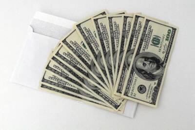 Пожилая йошкаролинка отдала мошеннику наволочку с 7000 долларов