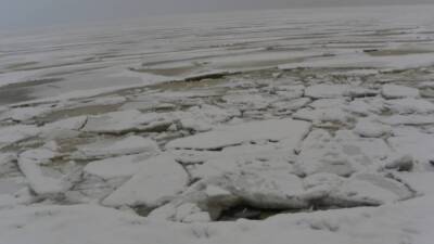 Прогулка по тонкому льду закончилась смертью для двух мальчиков в Оренбурге