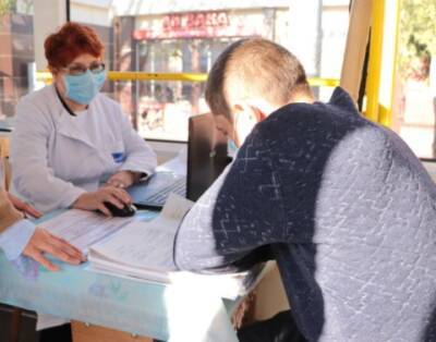 В Одессе начал работу вакцинальный трамвай. ФОТО
