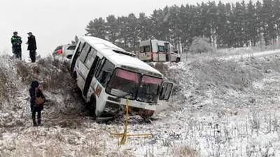 В Нижегородской области шесть человек пострадали в результате ДТП с автобусом