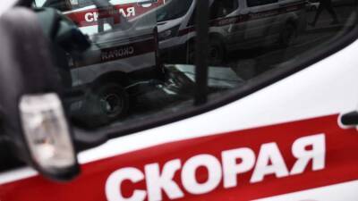 Пять человек погибли при столкновении поезда с грузовиком под Красноярском