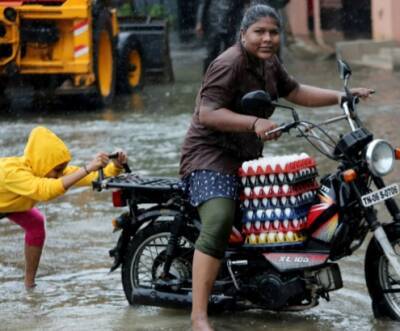 Наводнение на юге Индии и Шри-Ланке привело к более 40 погибшим. ФОТО