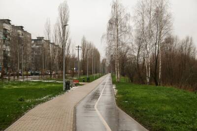 Территорию вдоль озера на улице Пермякова благоустроили в Нижнем Новгороде