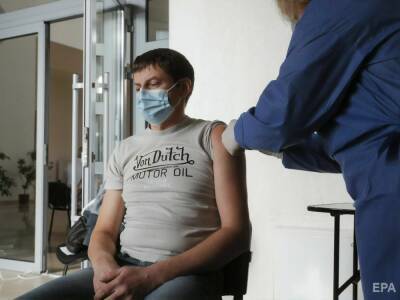 41% украинцев поддерживают введение обязательной вакцинации от COVID-19 – опрос